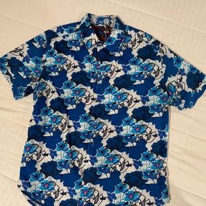 Robert Graham short sleeve shirt